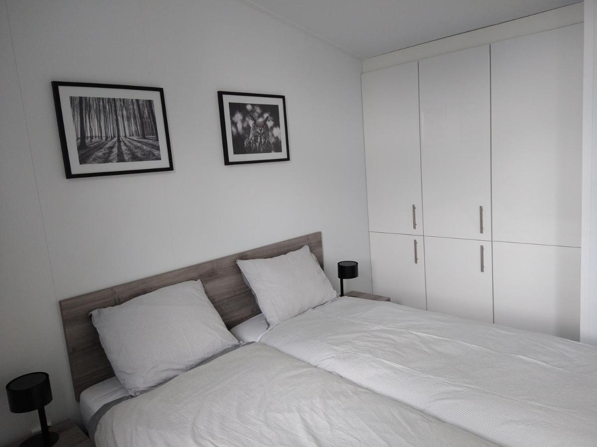 Lathumlodge Met Parkvoorzieningen Zewnętrze zdjęcie